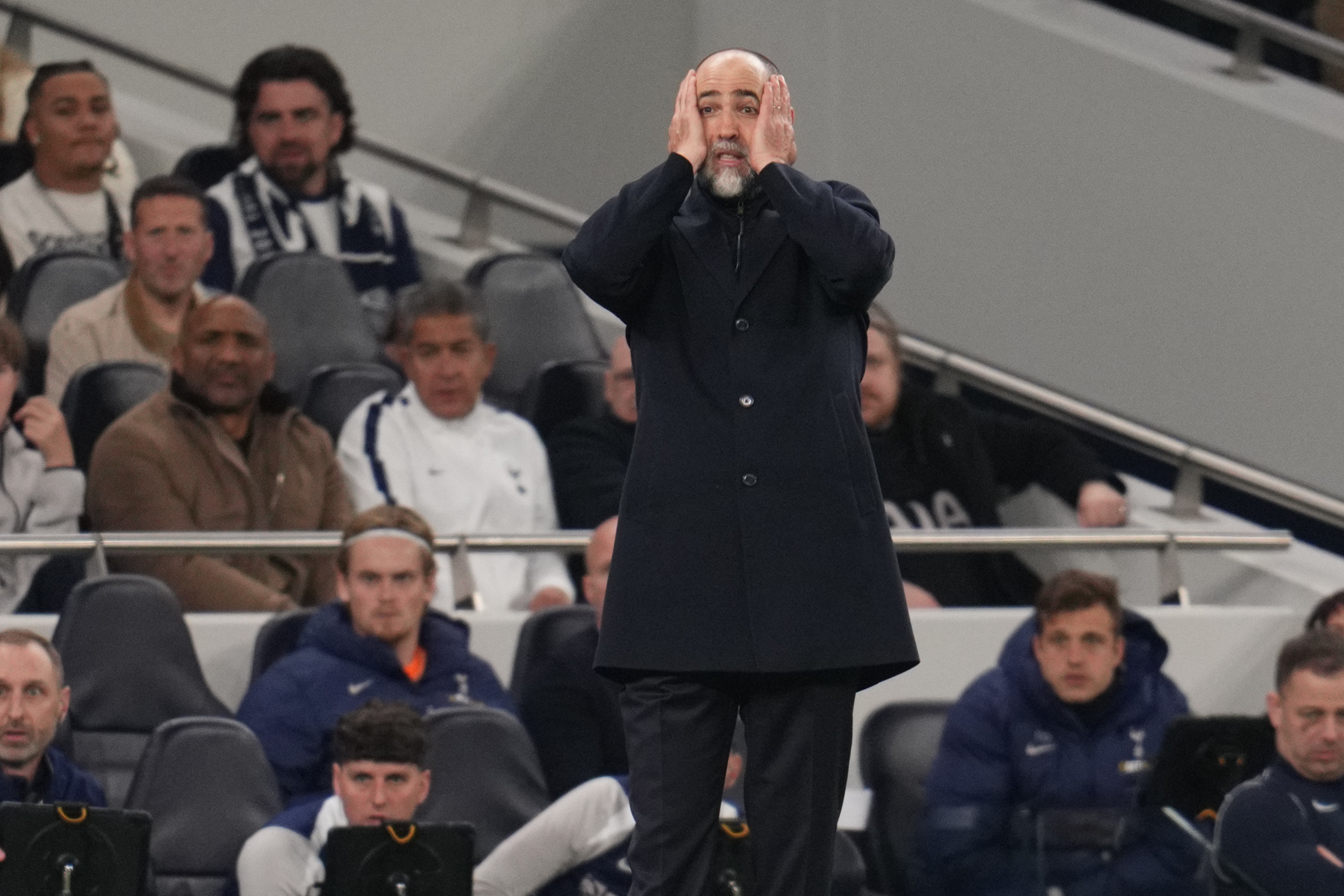 皇冠体育官方入口-英媒:图多尔已经得罪了许多热刺球员,对待金斯基的方式引发不满