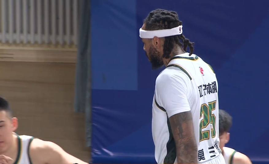 皇冠体育app-一夜爆5冷!夺冠大热轰然倒下,山东将北京拉下马,辽宁跌出前12